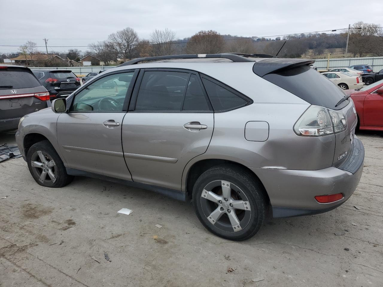 2005 Lexus RX - Image 2