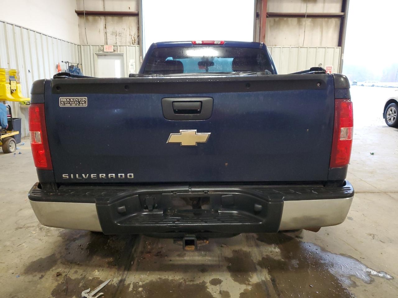 2009 Chevrolet Silverado - Image 6