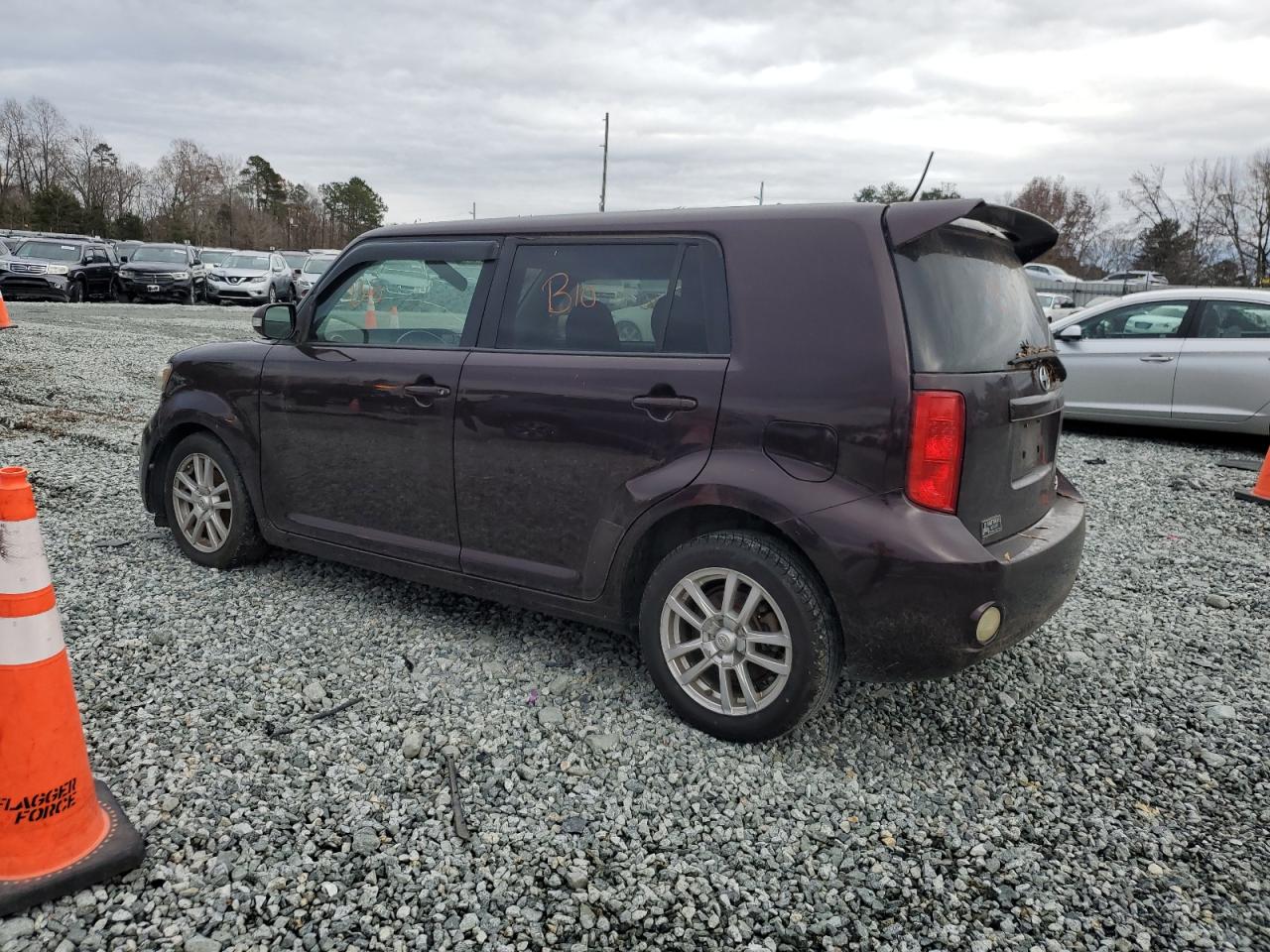 2010 Toyota xB - Image 2