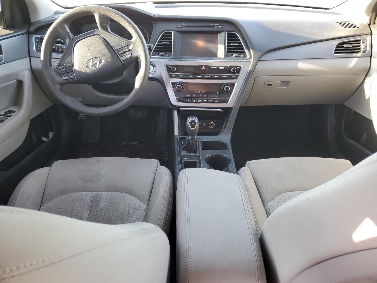 2017 Hyundai Sonata - Image 8