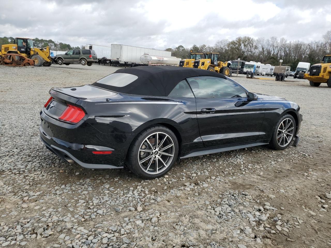 2019 Ford Mustang - Image 3