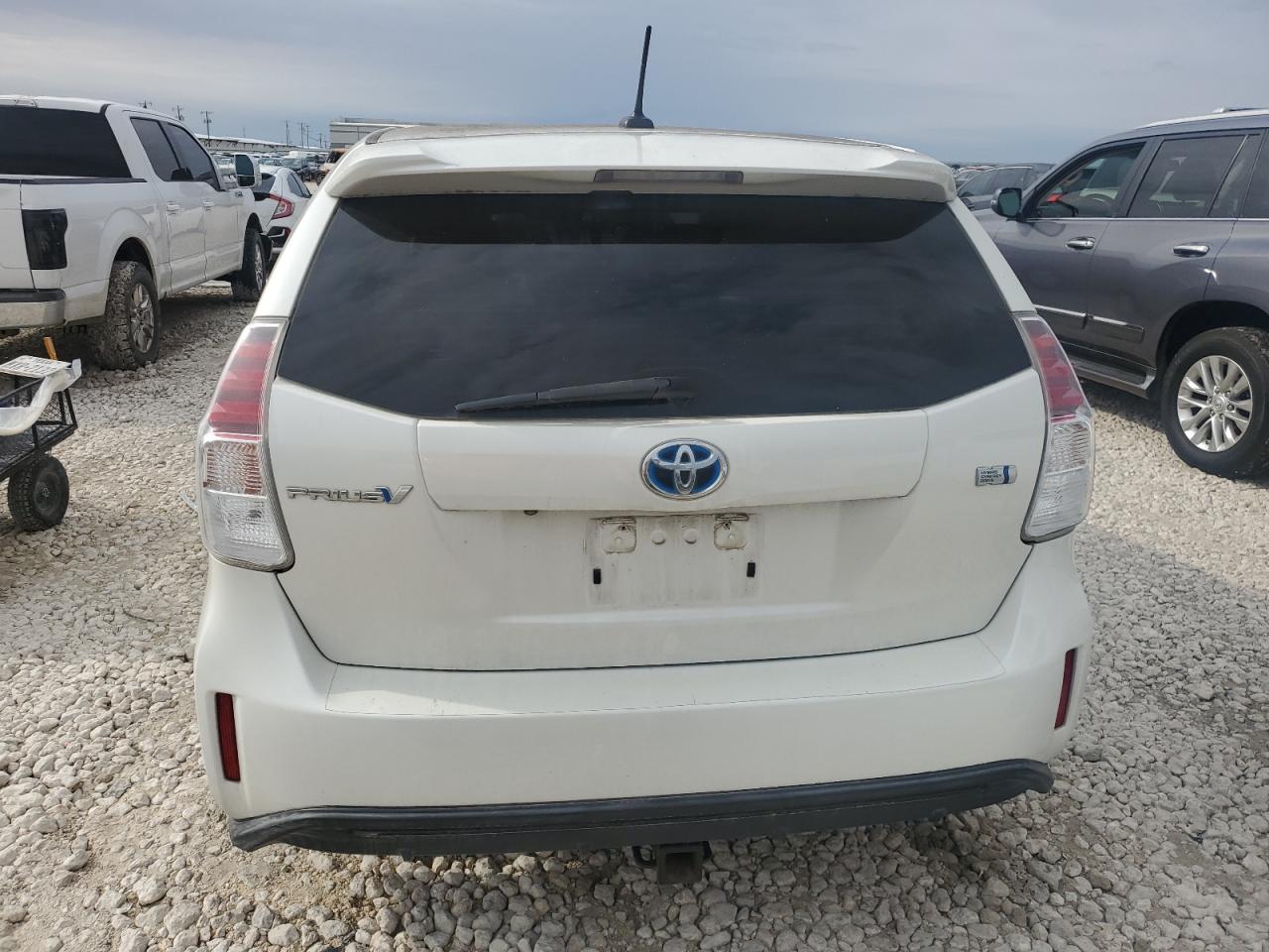 2016 Toyota Prius - Image 6