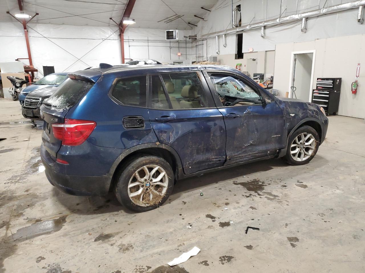 VIN 5UXWX7C50E0E76800 2014 BMW X3 no.3