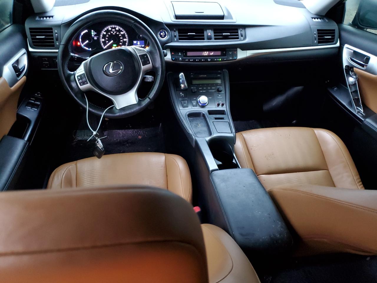 2012 Lexus CT - Image 8