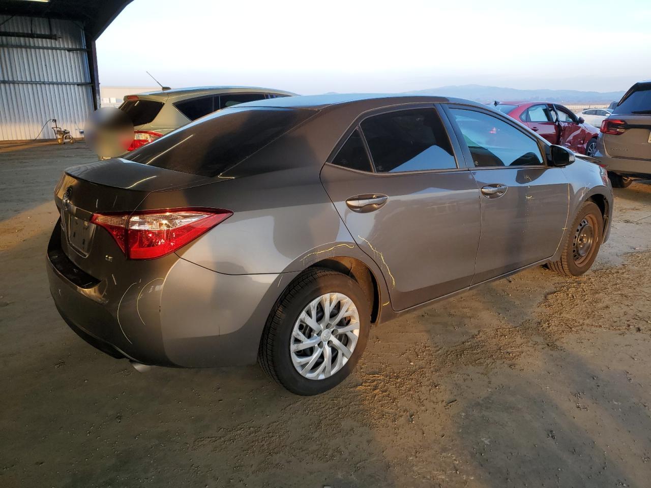 VIN 5YFBURHE3HP672962 2017 TOYOTA COROLLA no.3