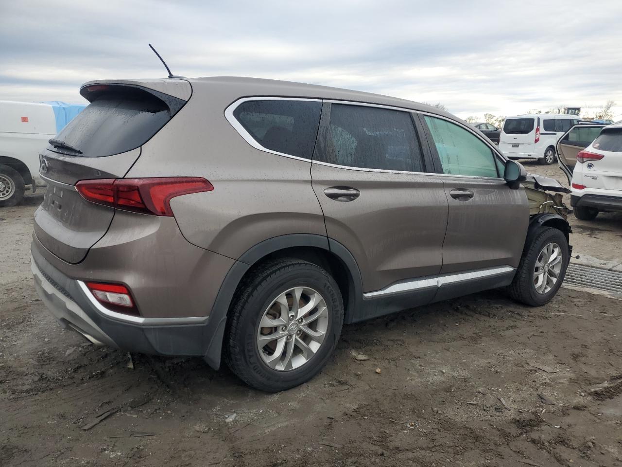 VIN 5NMS23AD8KH101473 2019 HYUNDAI SANTA FE no.3