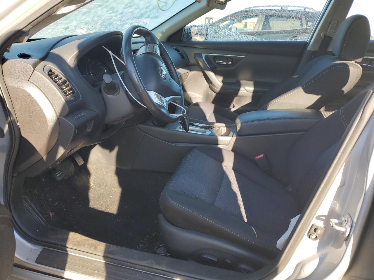 2016 Nissan Altima - Image 7