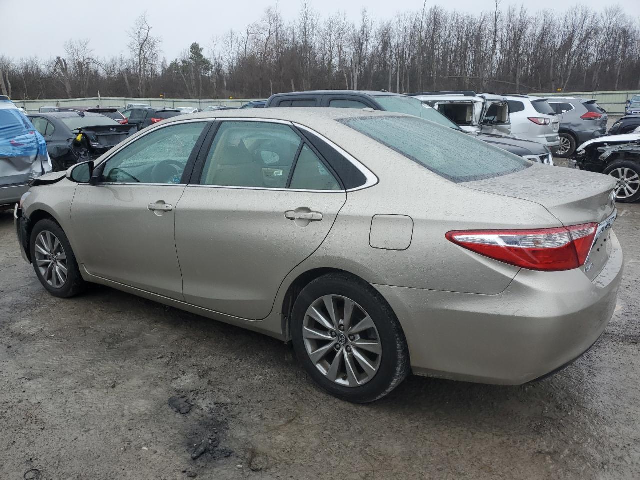 VIN 4T1BF1FK8HU323766 2017 TOYOTA CAMRY no.2