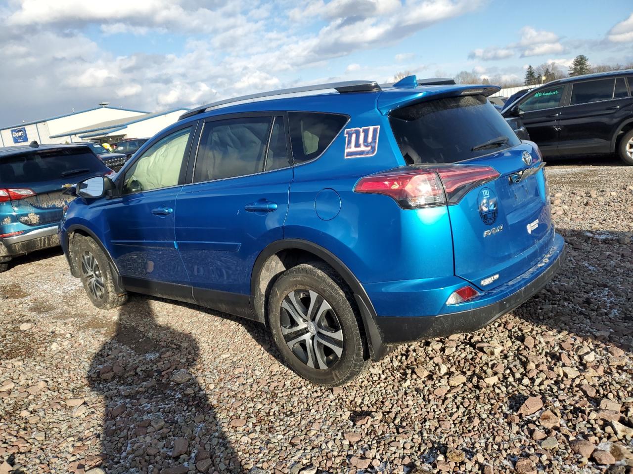 2018 Toyota RAV 4 - Image 2