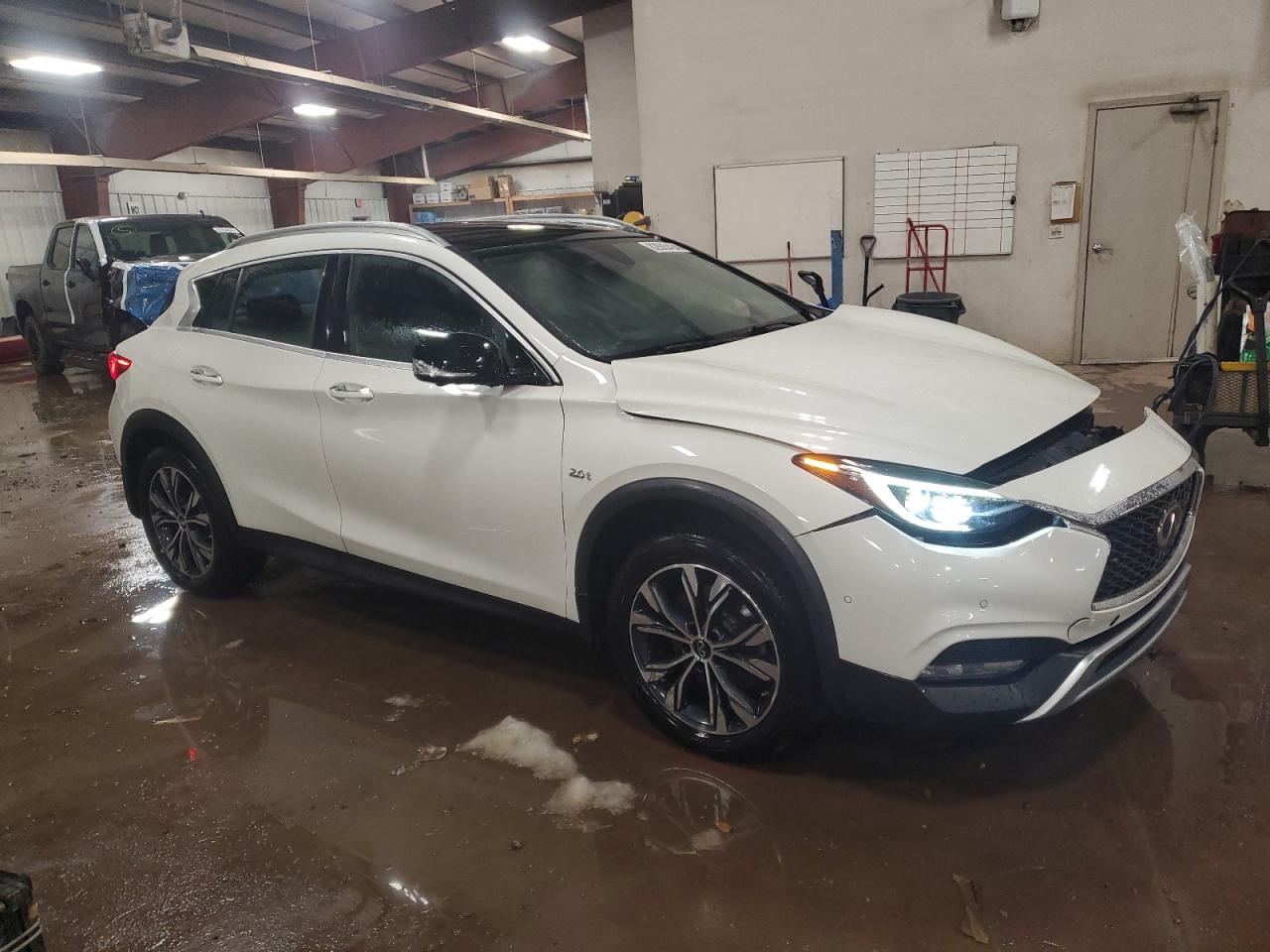 2019 Infiniti QX30 - Image 4