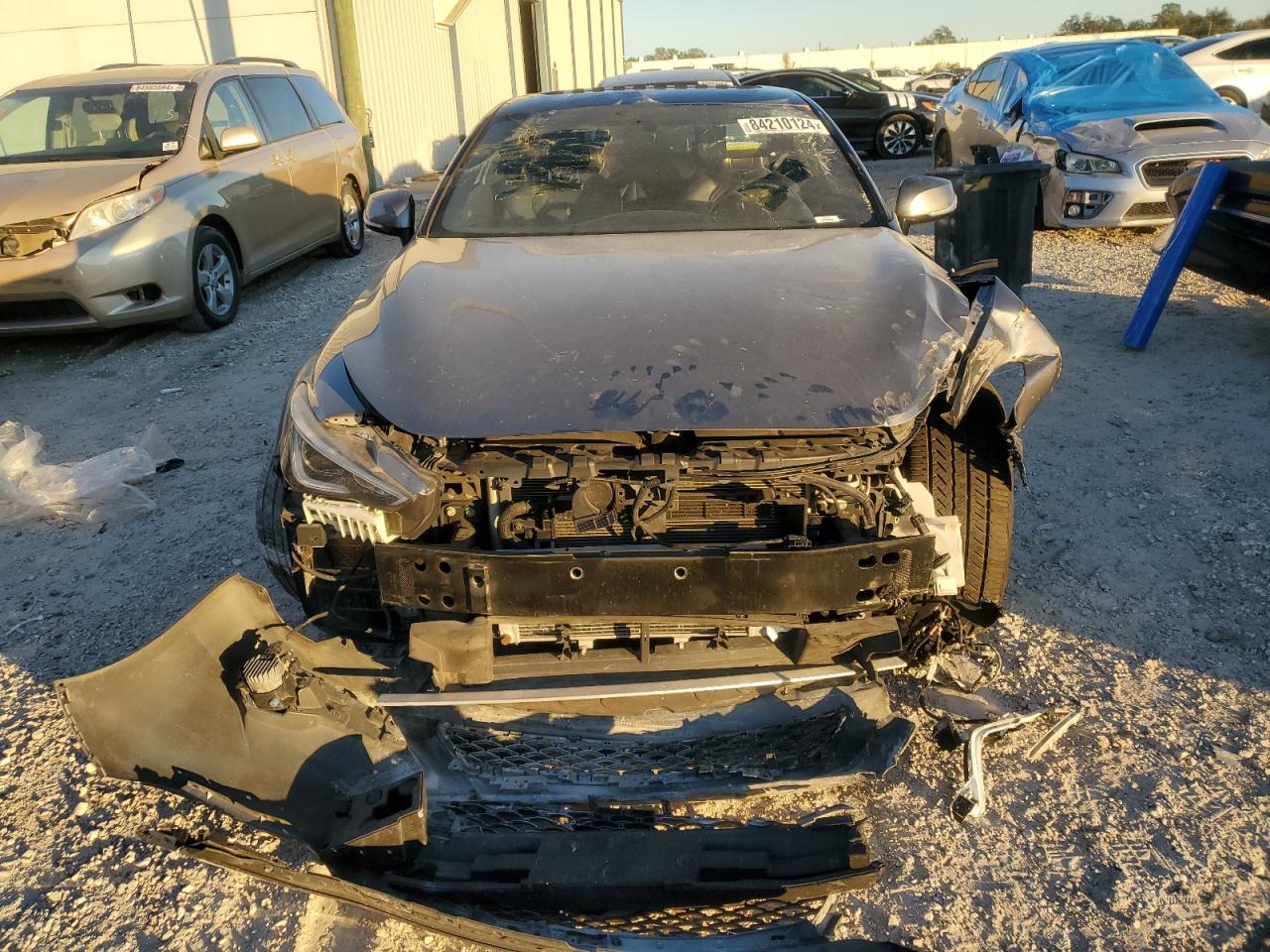 2018 Infiniti Q60 - Image 5