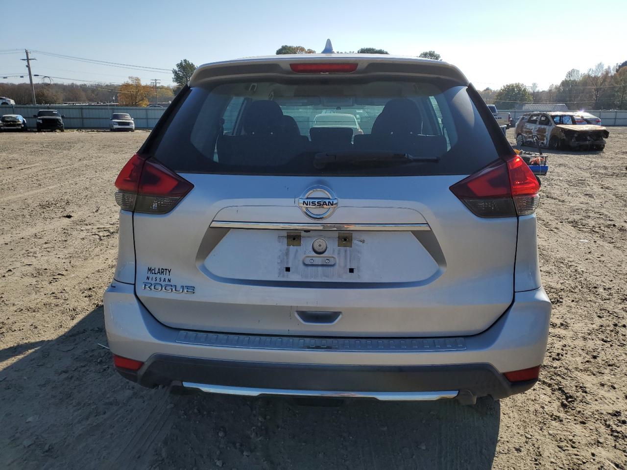 2018 Nissan Rogue - Image 6