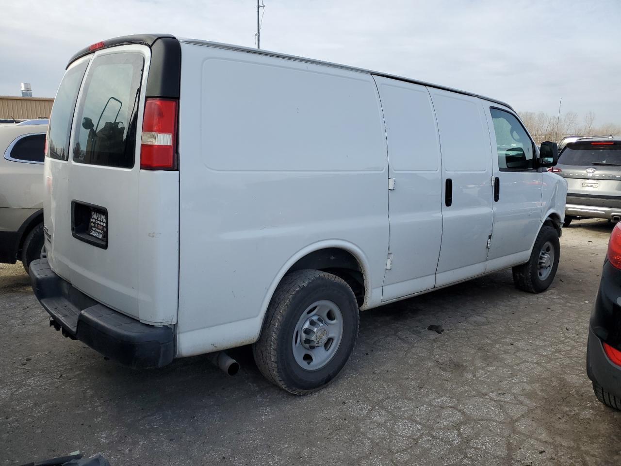 2013 Chevrolet Express - Image 3