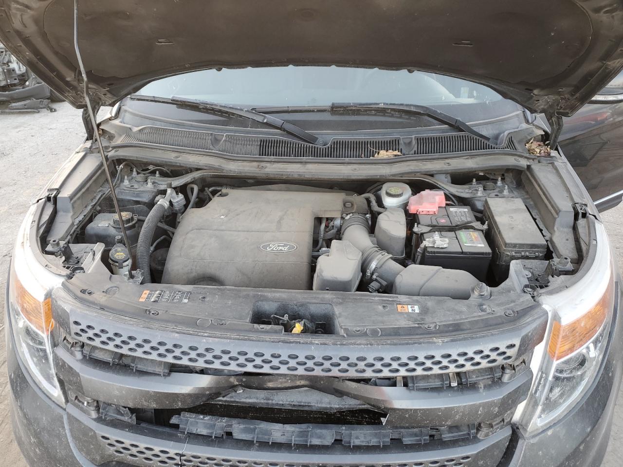 2015 Ford Explorer - Image 12