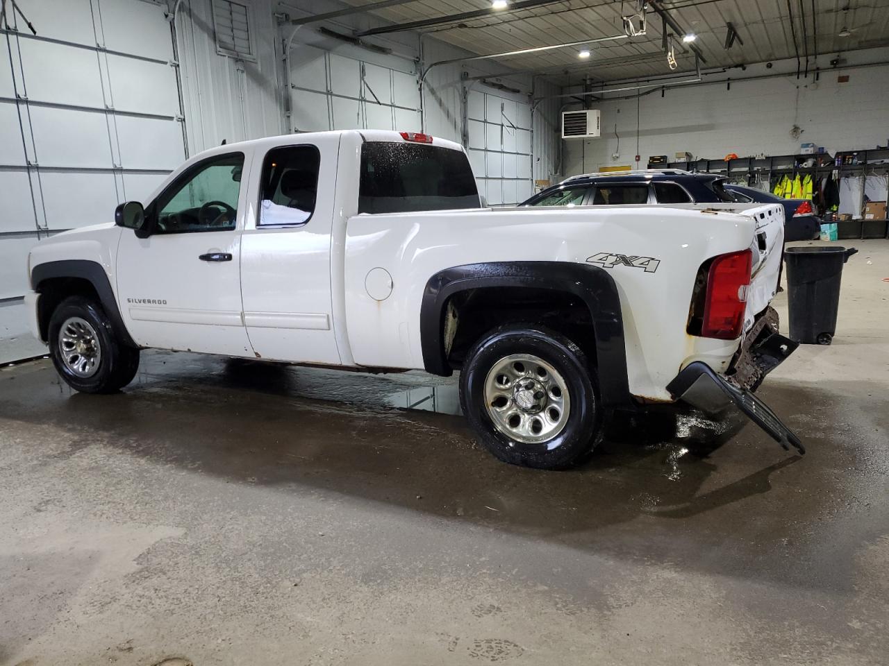 2011 Chevrolet Silverado - Image 2