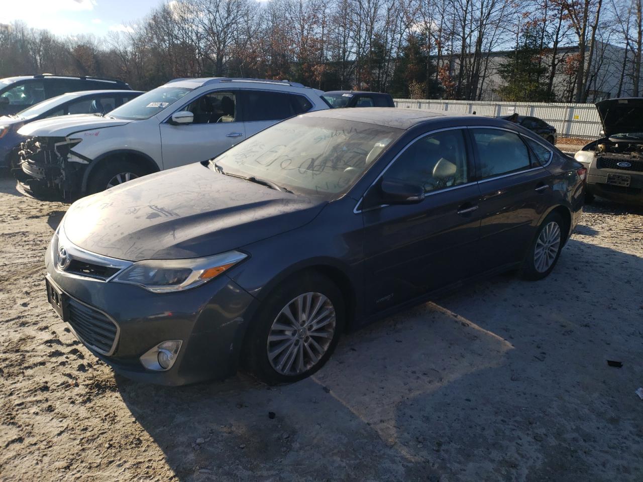 2013 Toyota Avalon - Image 1