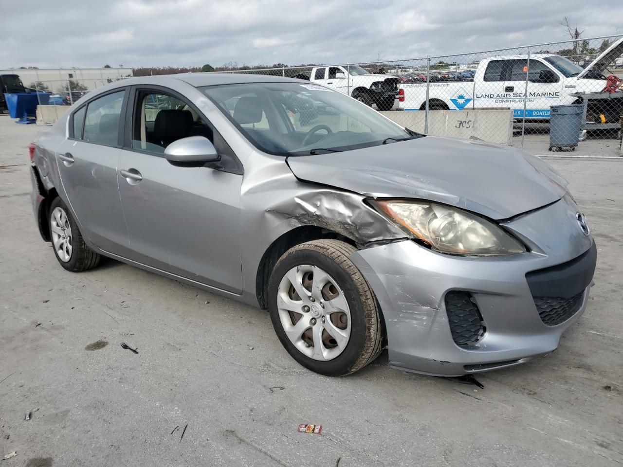 VIN JM1BL1TF5D1732016 2013 MAZDA 3 no.4