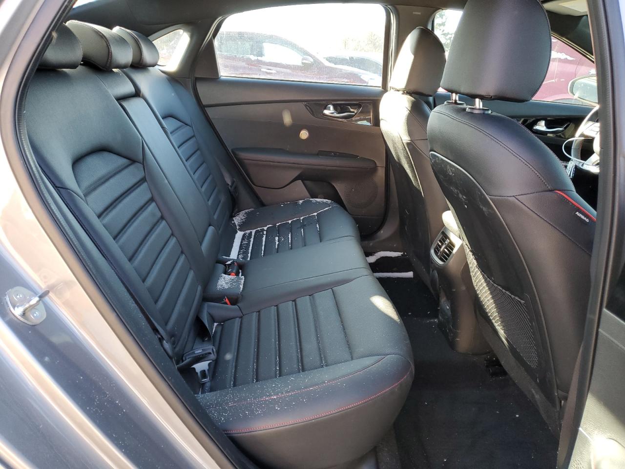 2023 Kia Forte - Image 10