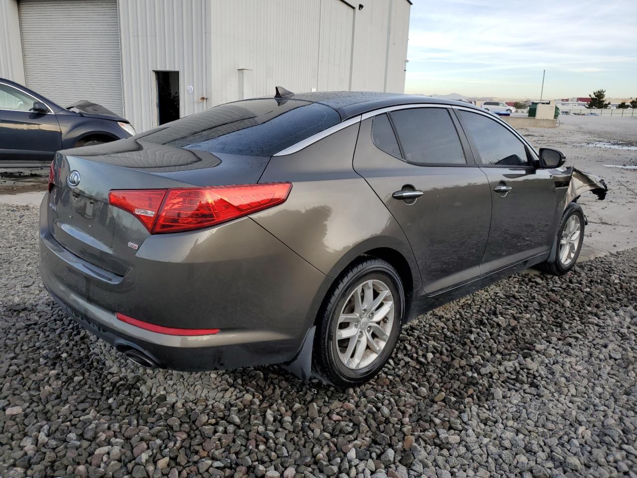 VIN 5XXGM4A75DG254040 2013 KIA OPTIMA no.3