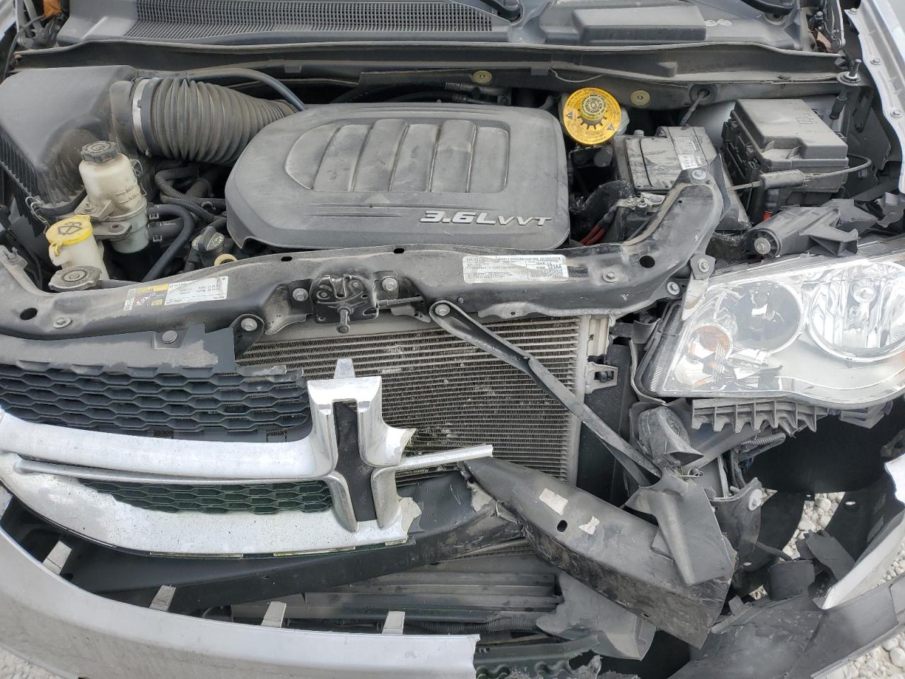 2018 Dodge Caravan - Image 13