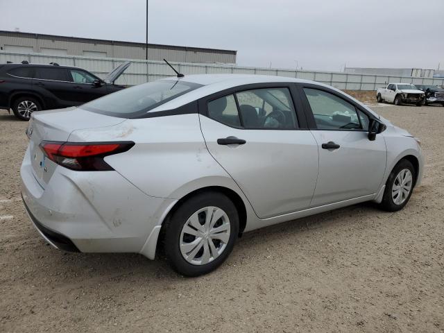 NISSAN VERSA 2024 Srebrny