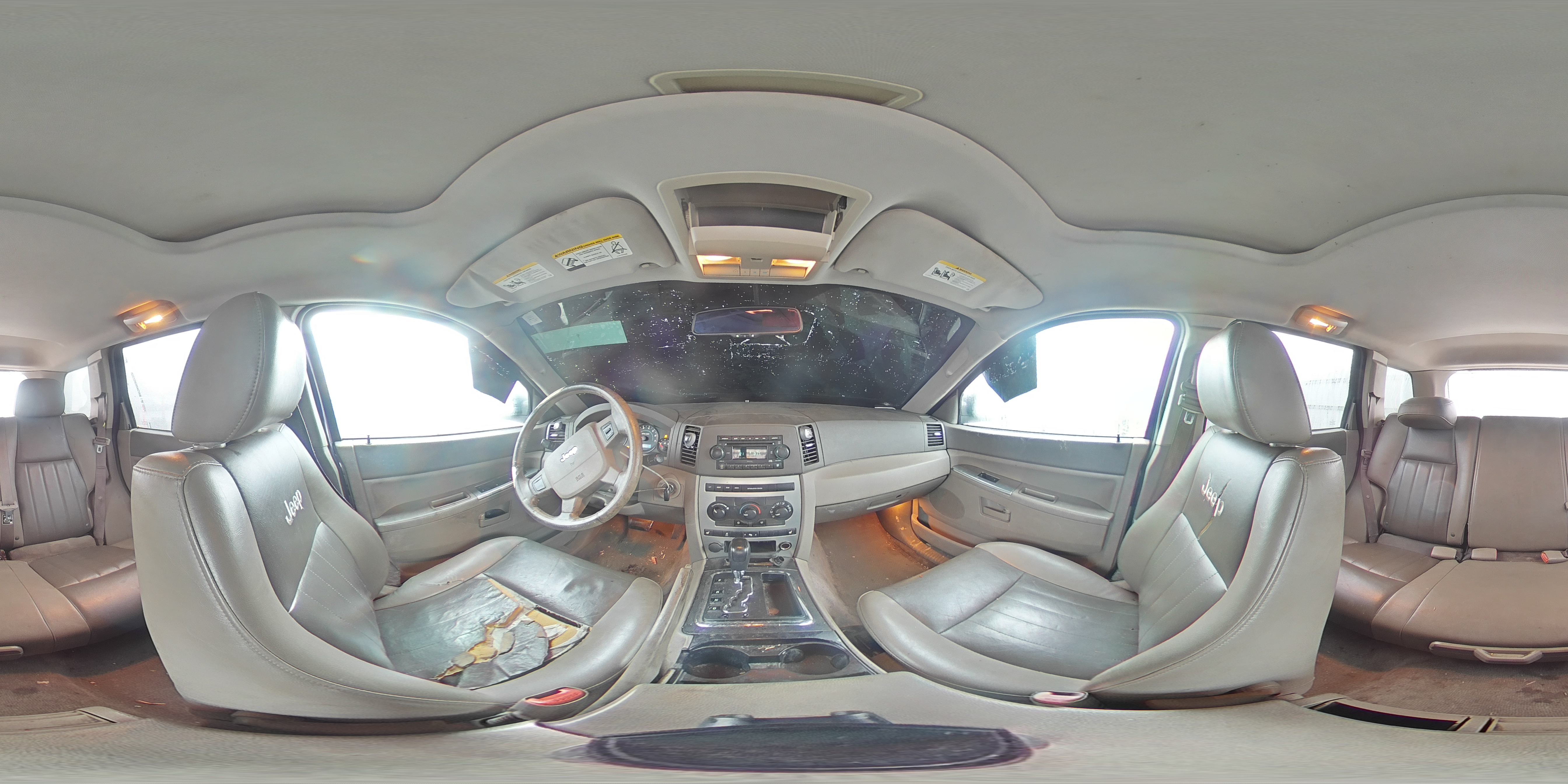 2006 Jeep Grand Cherokee - Image 12