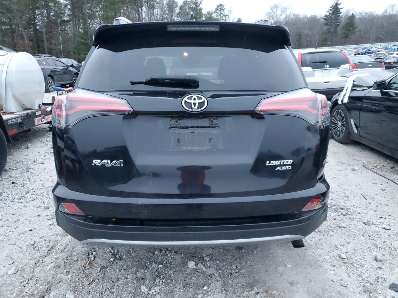 VIN 2T3DFREV4HW678458 2017 TOYOTA RAV4 no.6