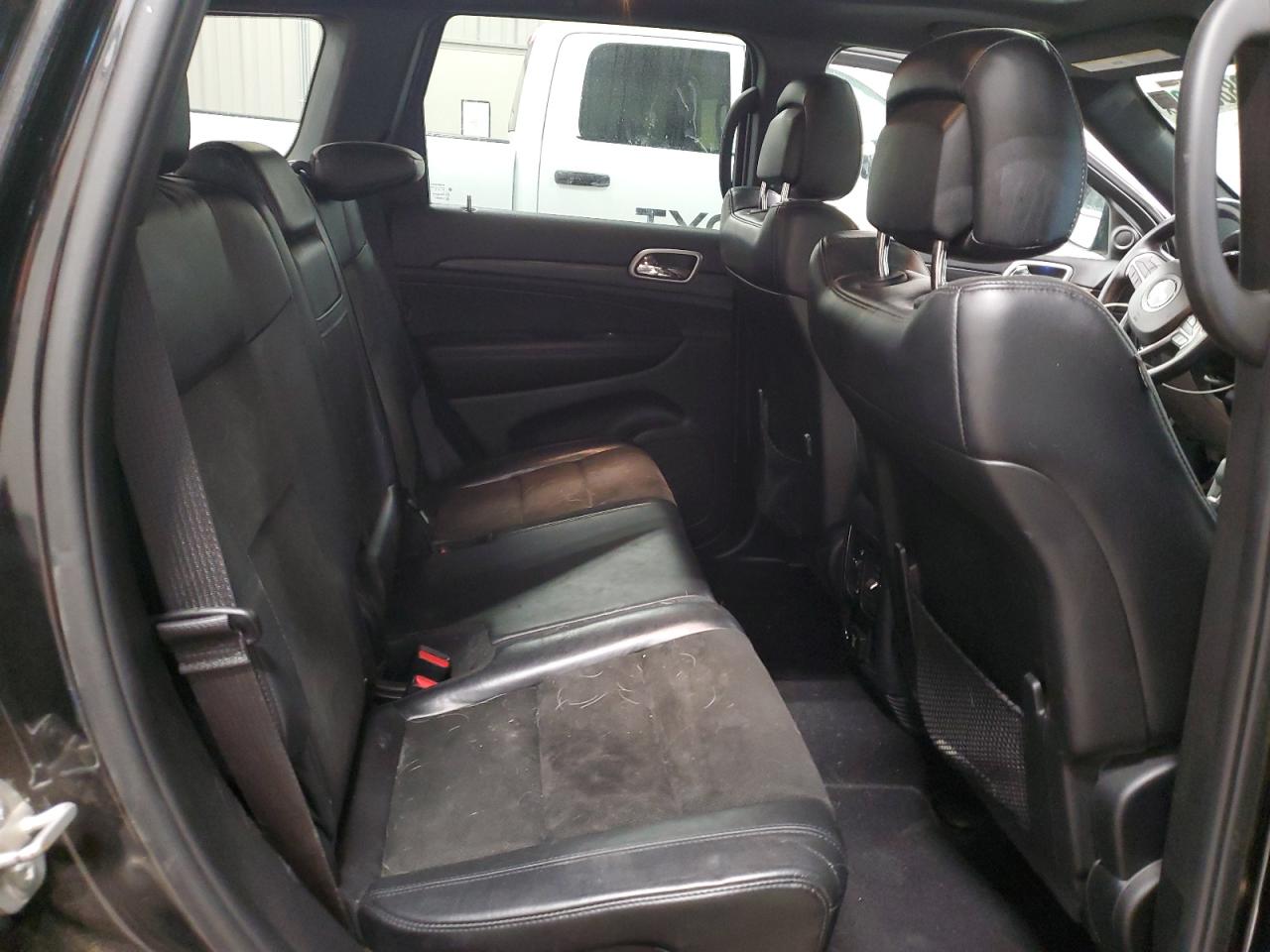 2019 Jeep Grand Cherokee - Image 11