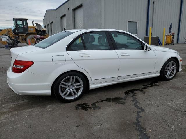  MERCEDES-BENZ C-CLASS 2014 Белы