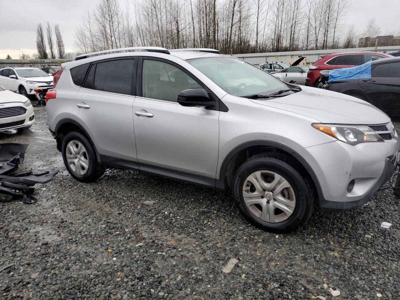 VIN JTMBFREV0FJ016069 2015 TOYOTA RAV4 no.4