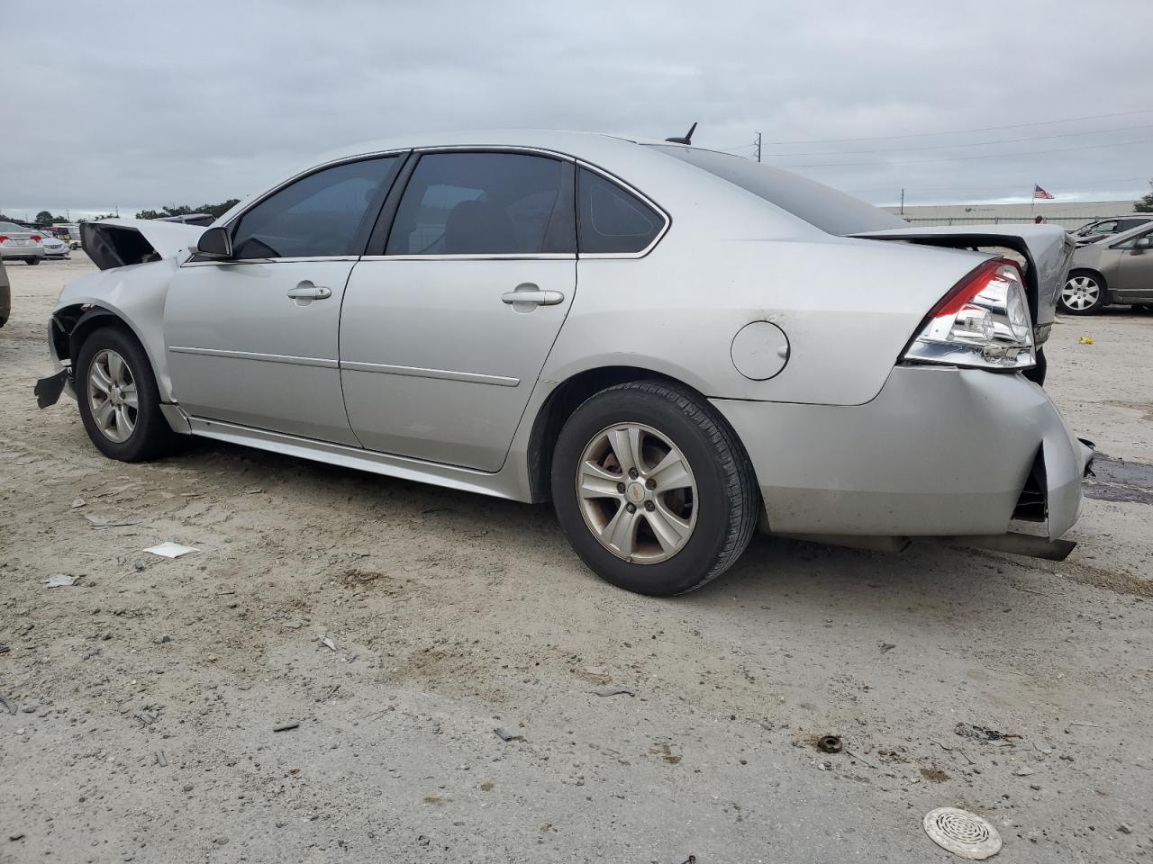 VIN 2G1WA5E35G1112081 2016 CHEVROLET IMPALA no.2