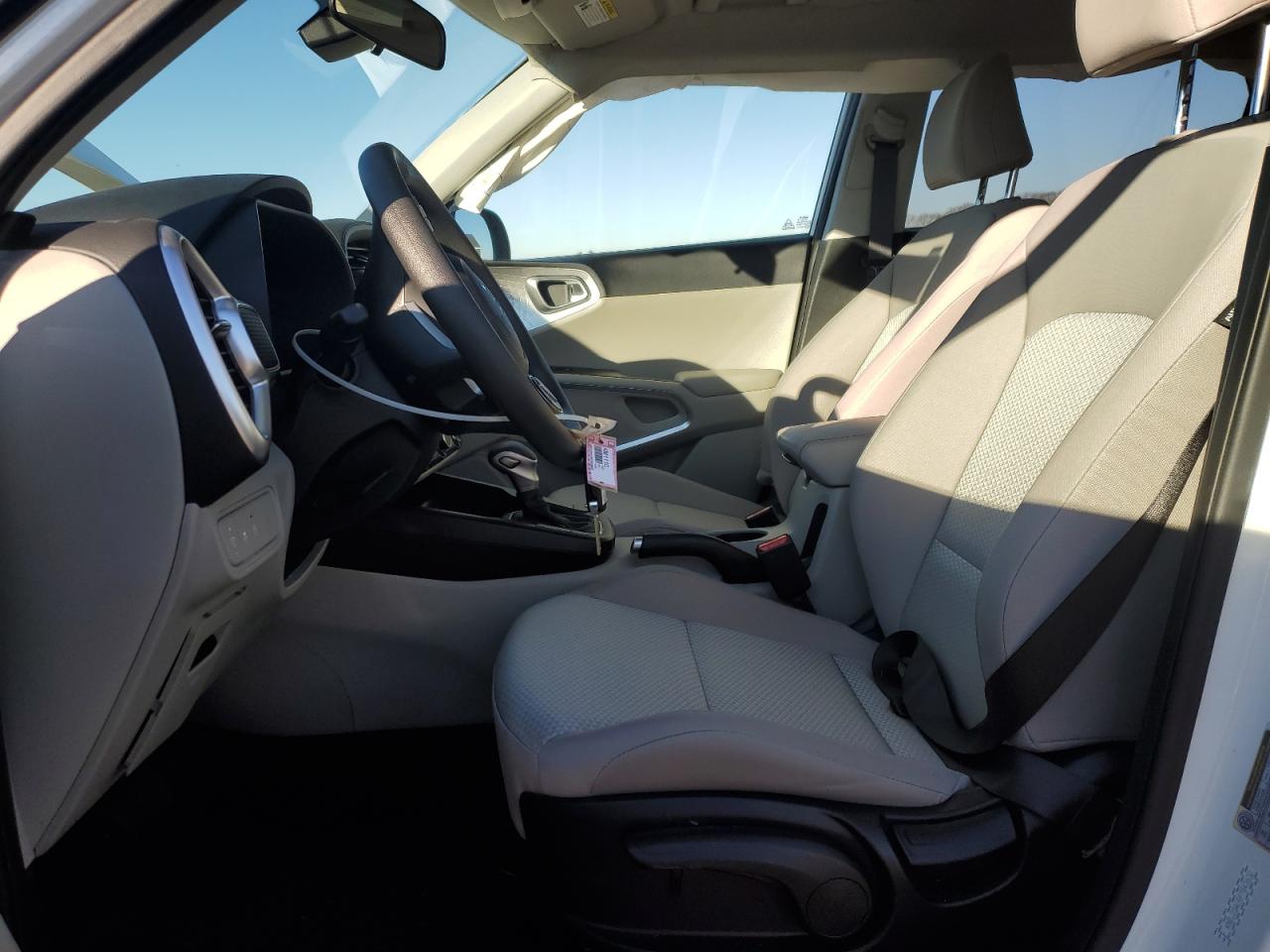 2023 Kia Soul - Image 7
