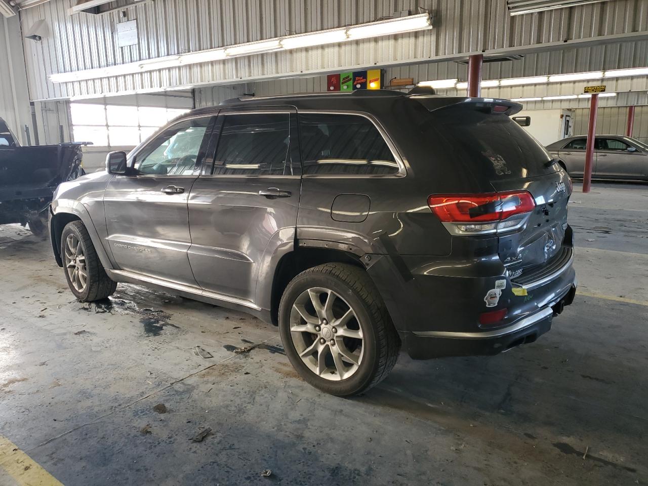 2015 Jeep Grand Cherokee - Image 2