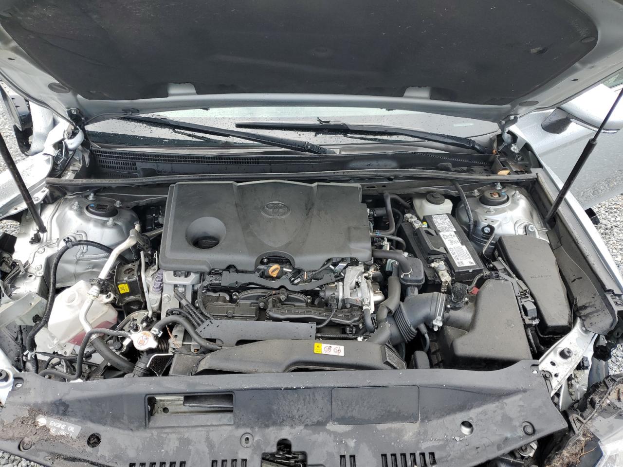 2020 Toyota Camry - Image 11