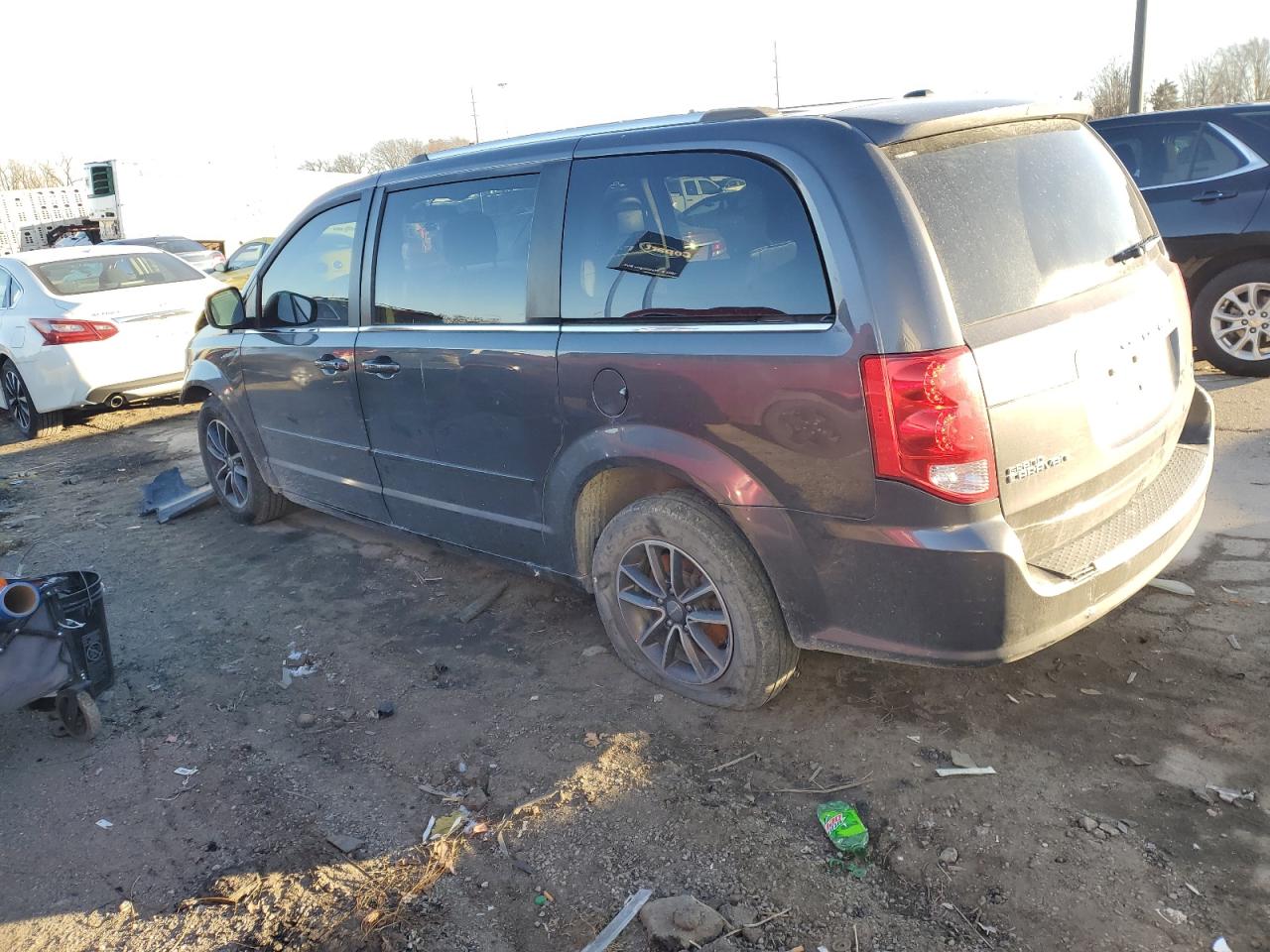 VIN 2C4RDGCG9HR561862 2017 DODGE CARAVAN no.2