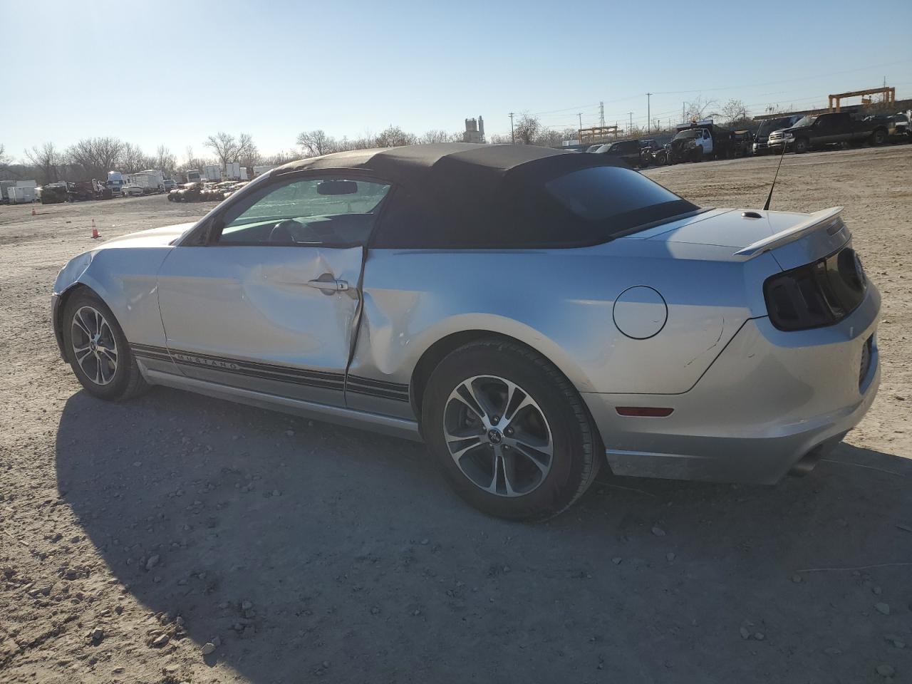 2014 Ford Mustang - Image 2