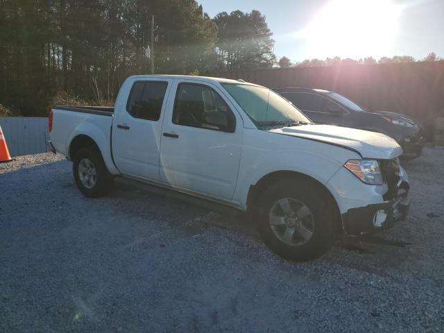  NISSAN FRONTIER 2013 Белы