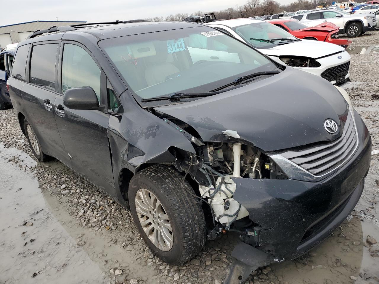 2016 Toyota Sienna - Image 4