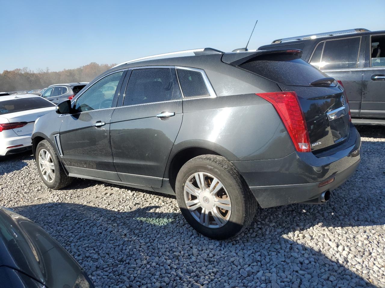 2016 Cadillac SRX - Image 2