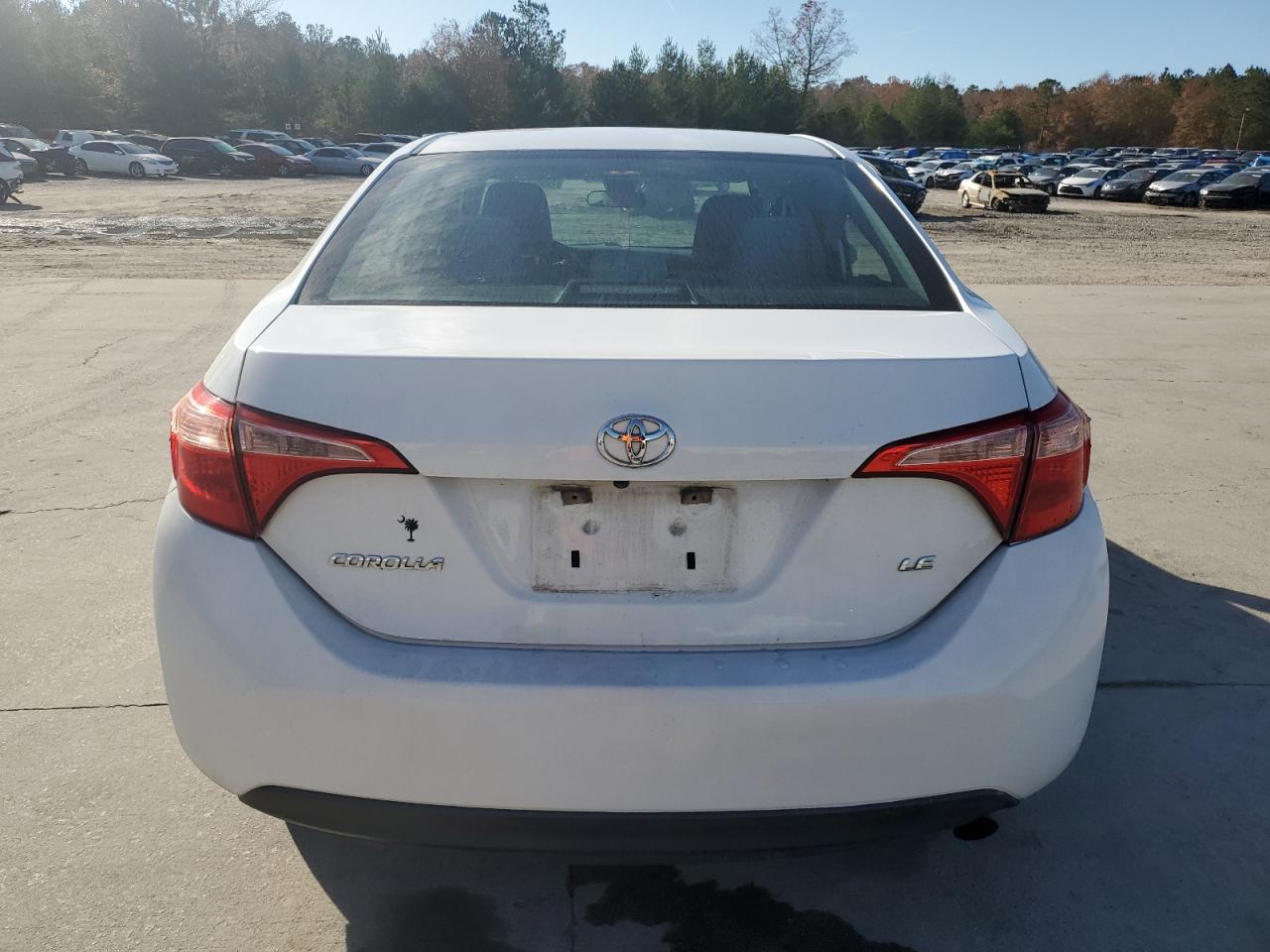 2018 Toyota Corolla L VIN: 5YFBURHEXJP832762 Lot: 85507664