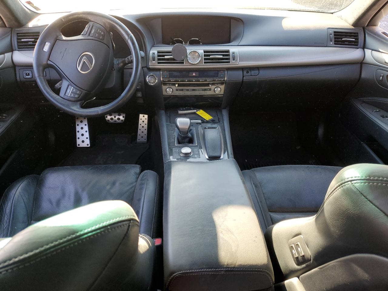 2015 Lexus LS - Image 8