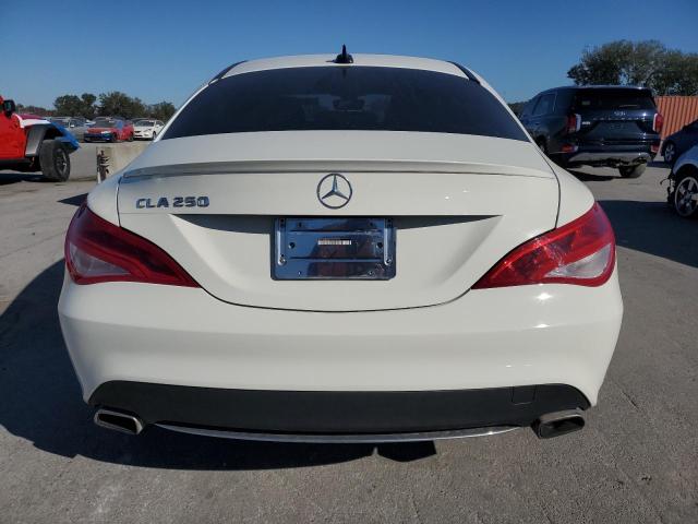 Sedans MERCEDES-BENZ CLA-CLASS 2016 White