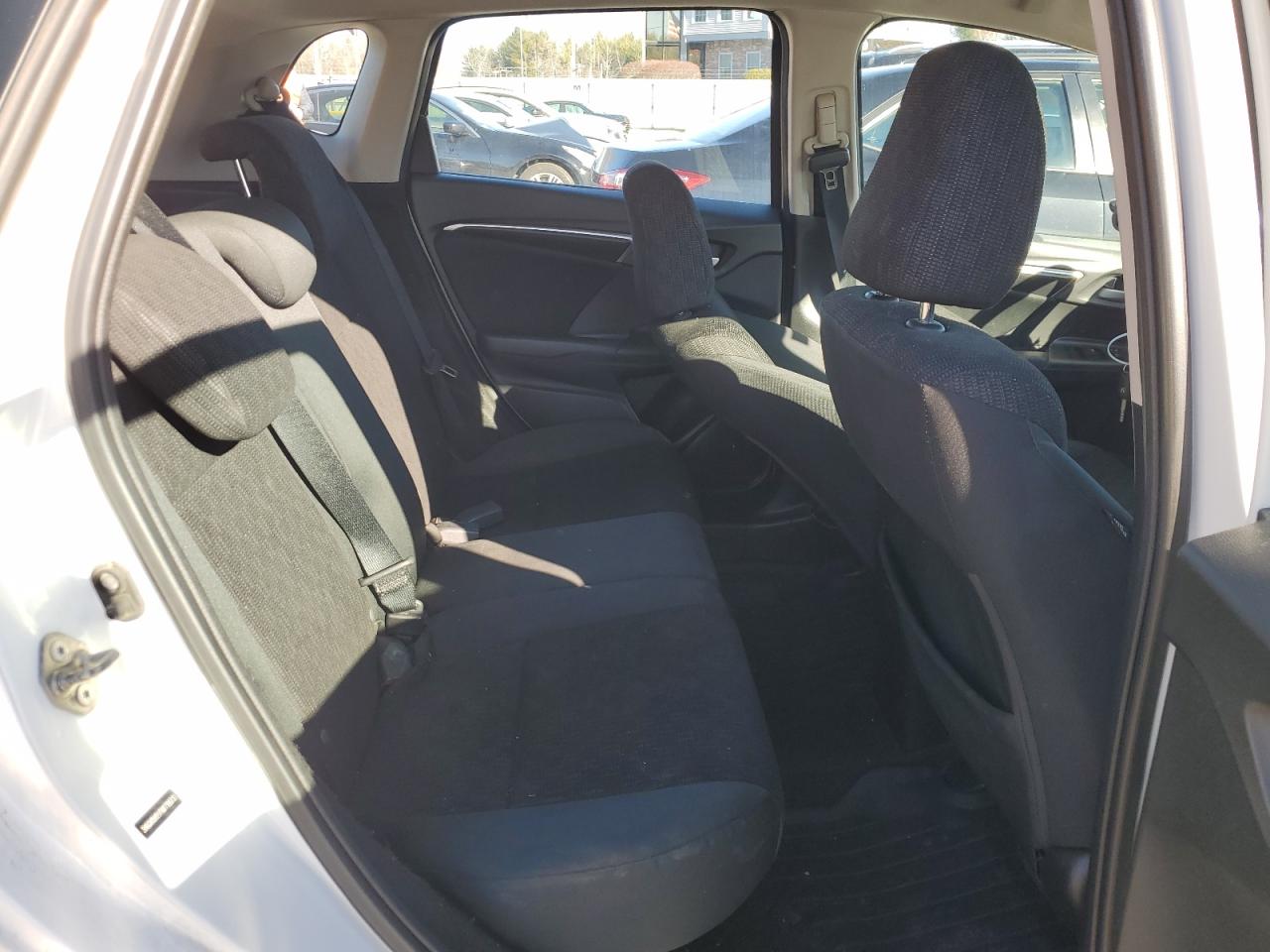 2015 Honda Fit Lx VIN: 3HGGK5H51FM779373 Lot: 83848684