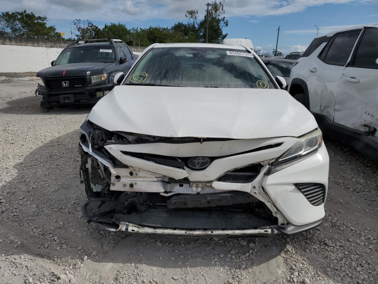 VIN 4T1B11HK4KU786264 2019 TOYOTA CAMRY no.5