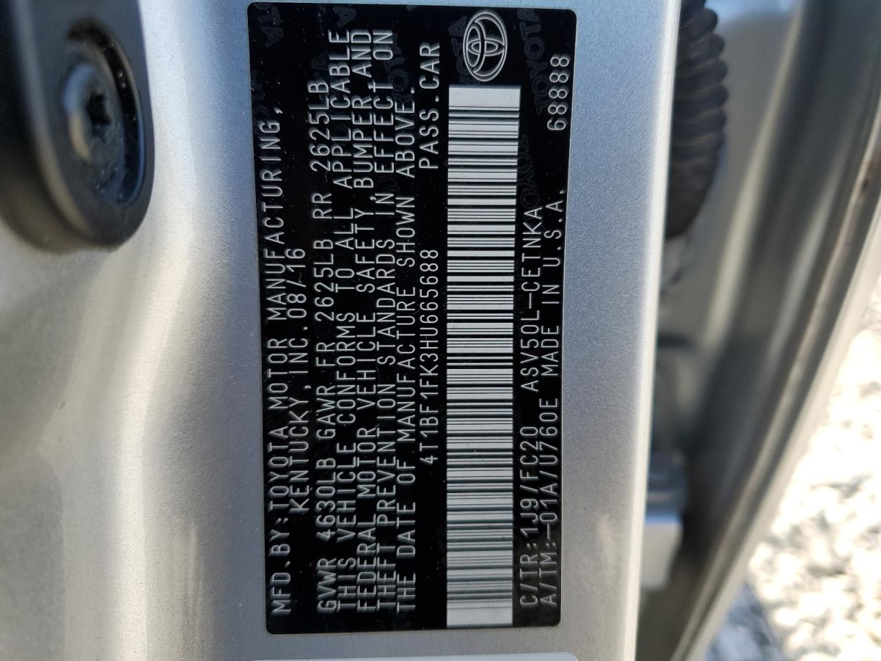 2017 Toyota Camry - Image 13