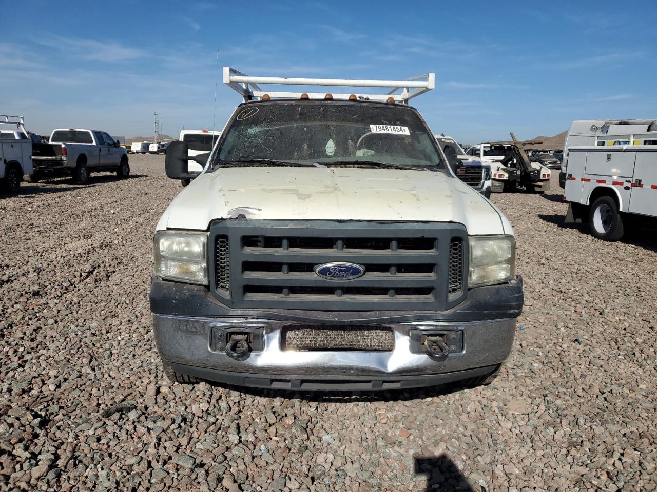 2005 Ford F350 - Image 5