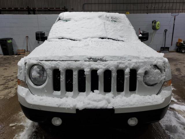  JEEP PATRIOT 2016 Biały