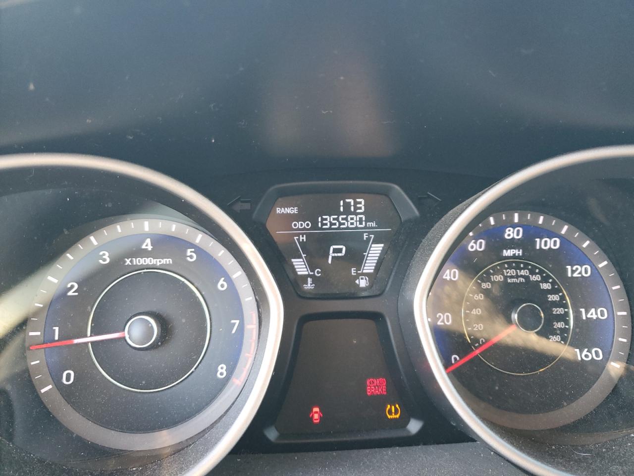 2013 Hyundai Elantra - Image 9