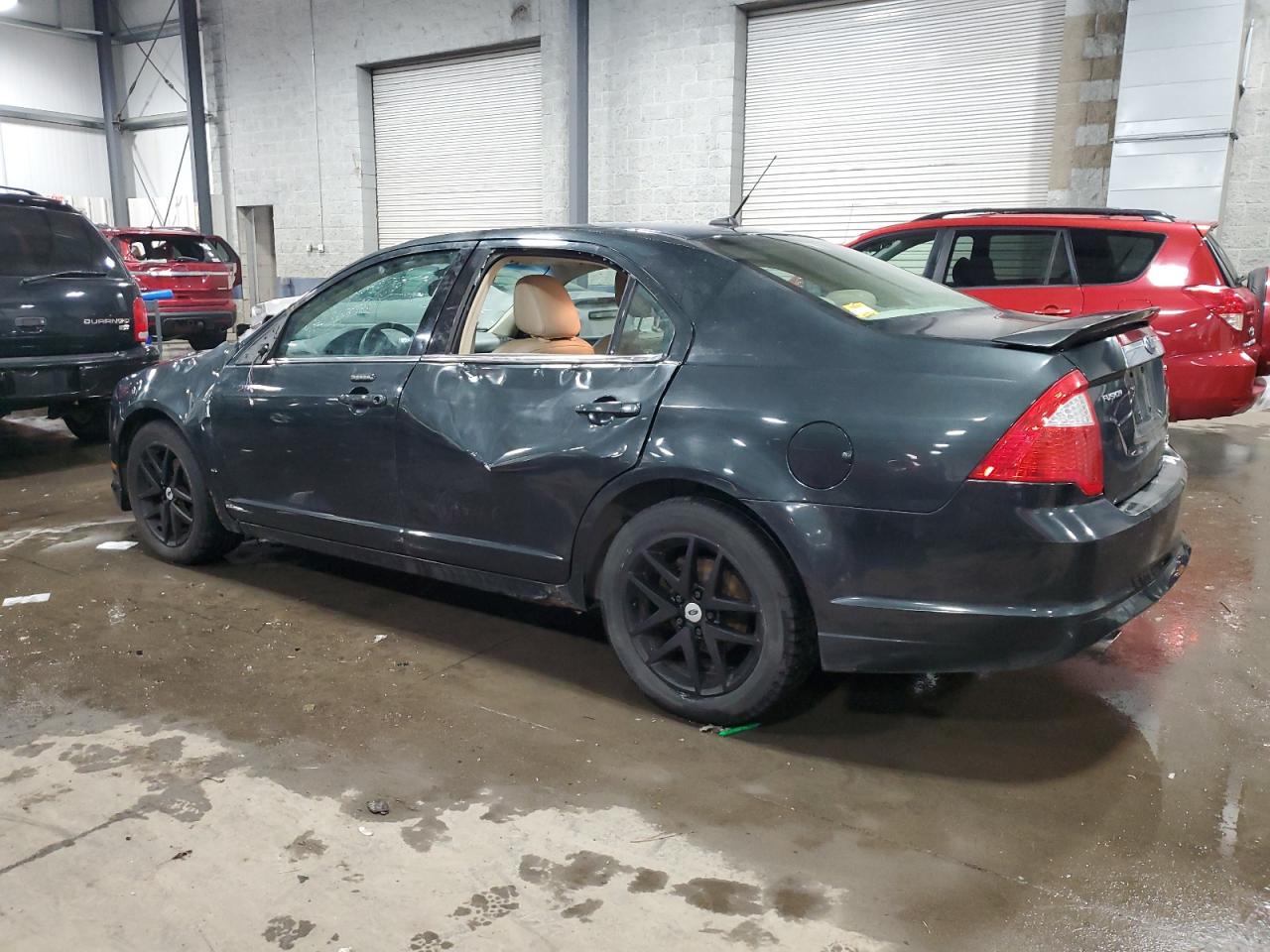 2010 Ford Fusion - Image 2