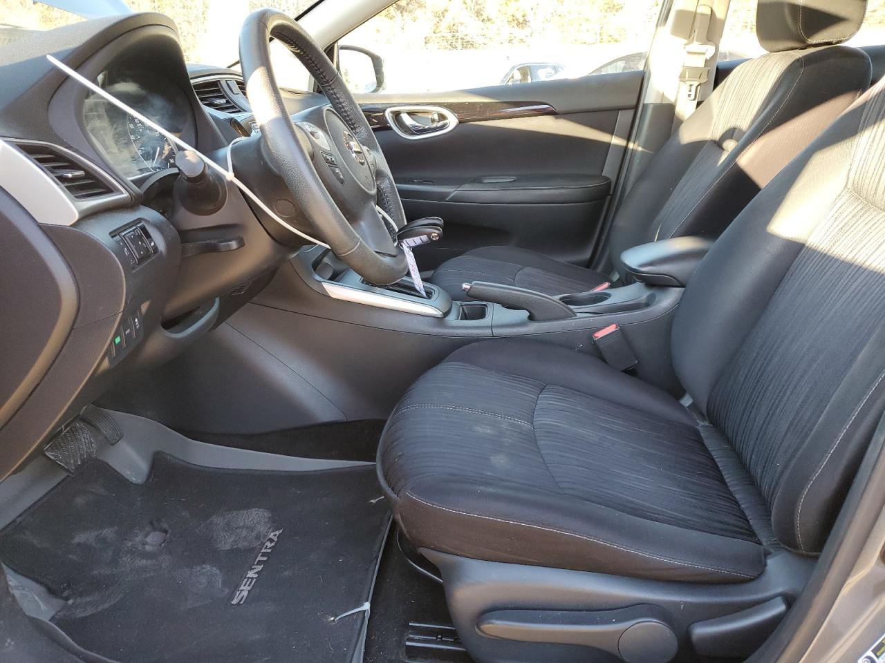 2016 Nissan Sentra - Image 7